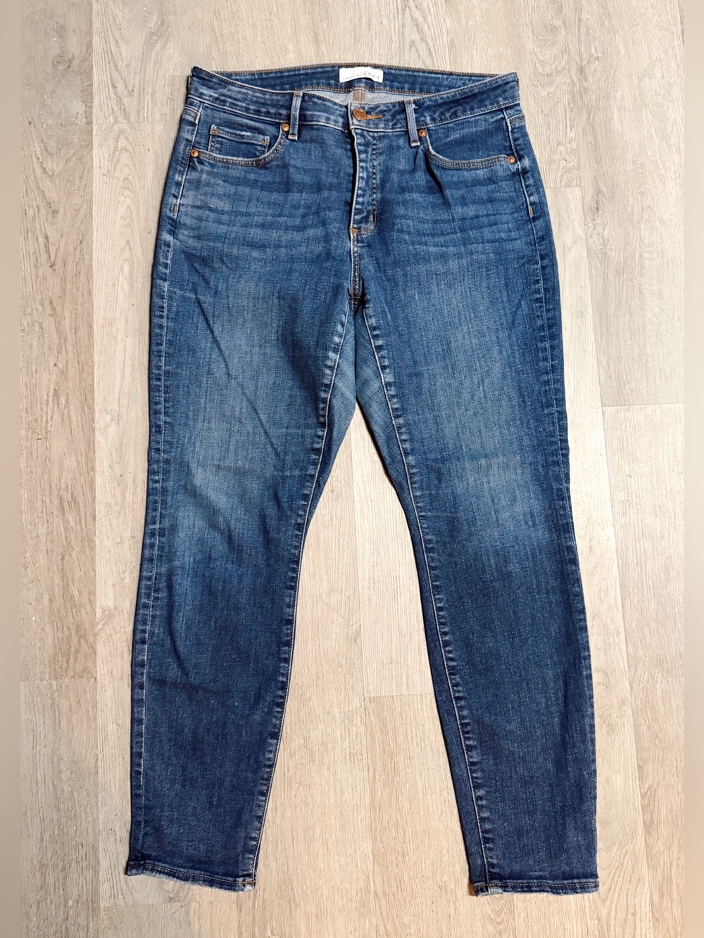 •LOFT• CURVY SKINNY JEANS